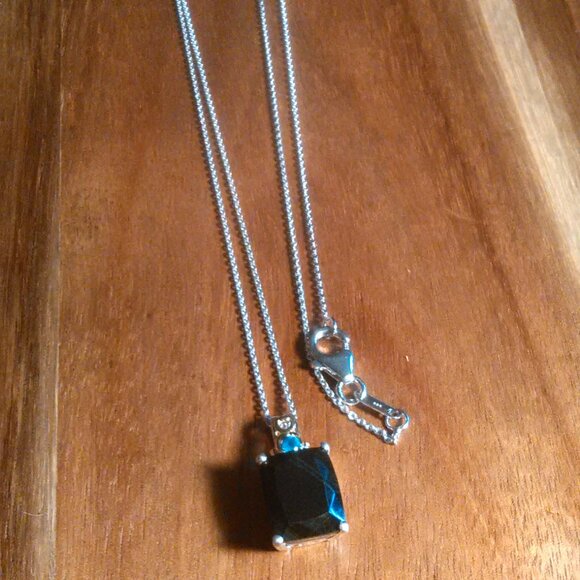 California Black Jade and Neon Apatite Sterling Silver Pendant Necklace - Picture 4 of 7